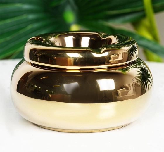 Glänzende goldene Oberfläche für eine luxuriöse Optik