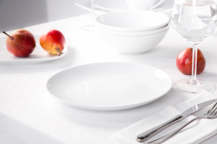 Design minimaliste pour toutes les tables