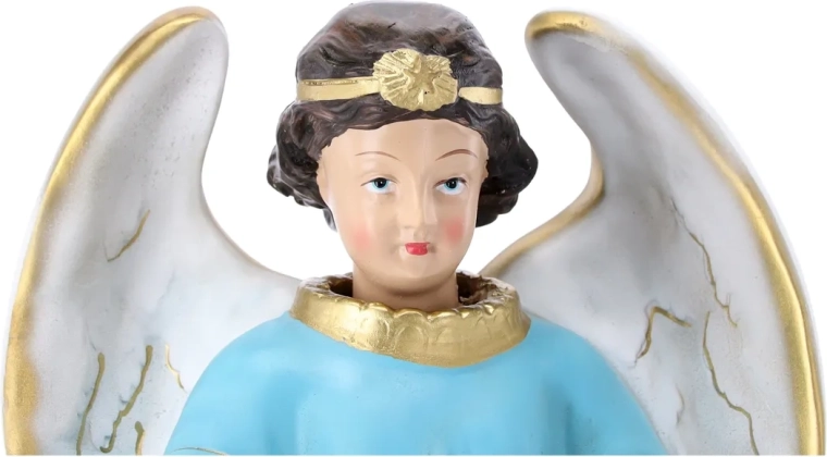 Handcrafted details and gold accents