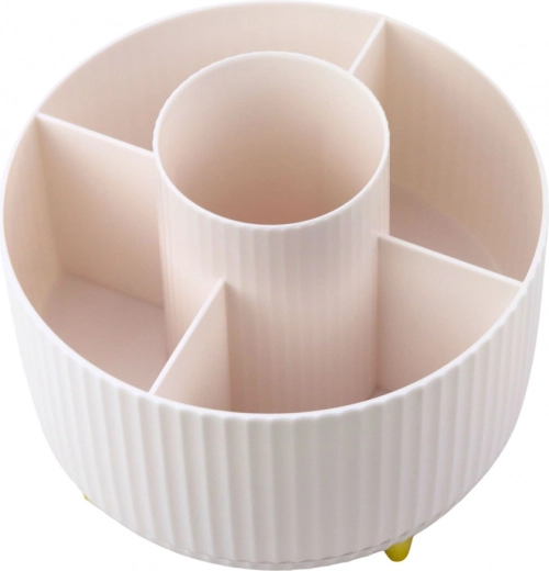 Five clearly arranged compartments