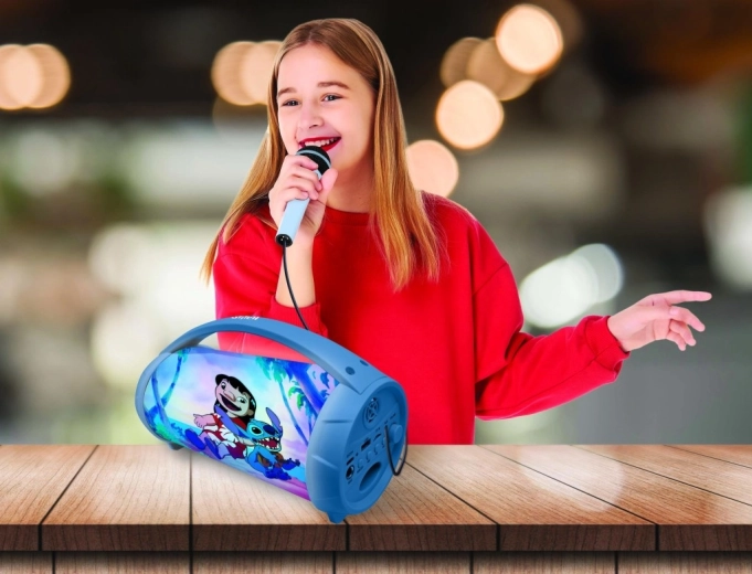 Microphone included: kids’ karaoke anytime