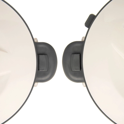 Couvercle pratique et poignées sûres