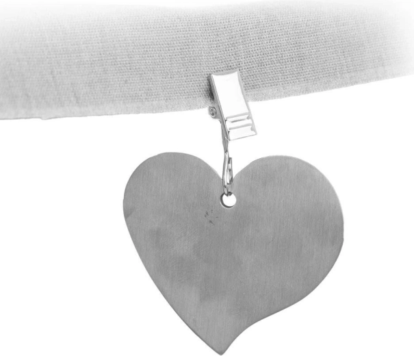 Reliable tablecloth hold even in the wind