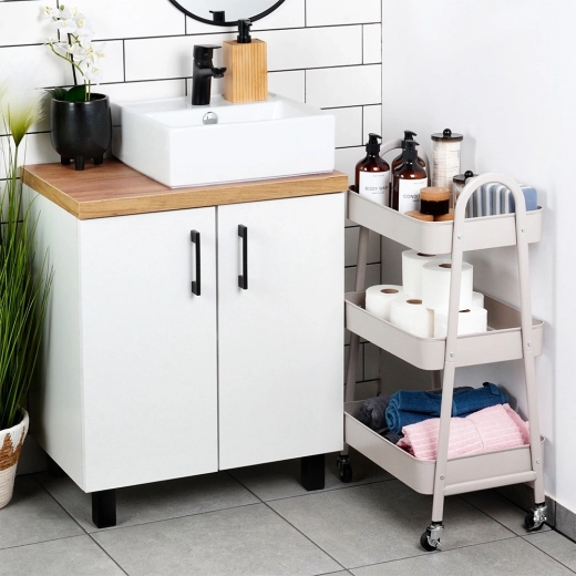 Robuste Metallkonstruktion in elegantem Beige