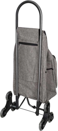 Spacious bag and practical pockets