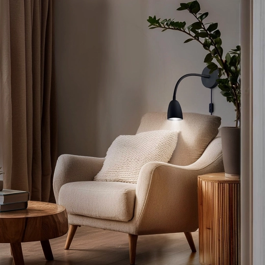 Modernes schwarzes Design und gerichtete Beleuchtung