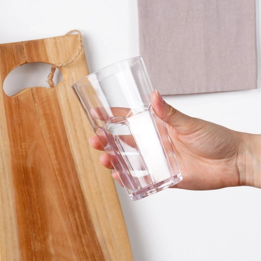 Lightweight and safe alternative to glass