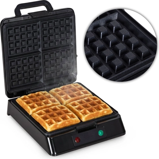 Non-stick plates for easy removal and cleaning