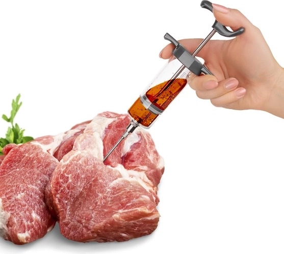 Eenvoudig marinade rechtstreeks in het vlees injecteren