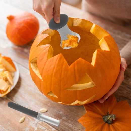 Quick and effortless pumpkin scooping