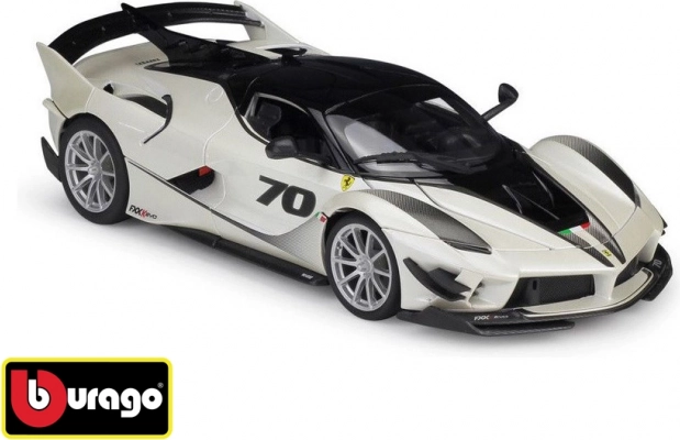 Bburago Ferrari FXX-K EVO No.70 black-white model 1:18
