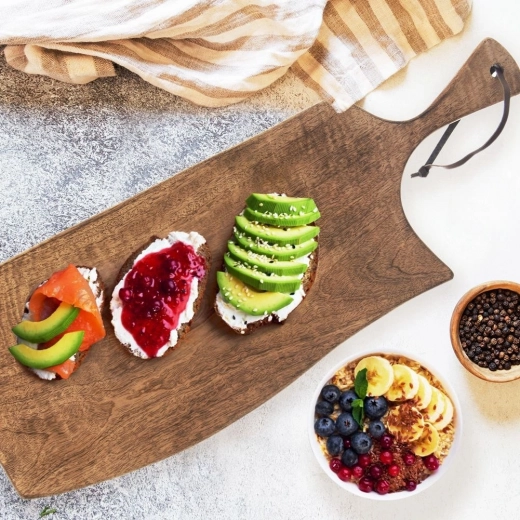 Generous dimensions for serving