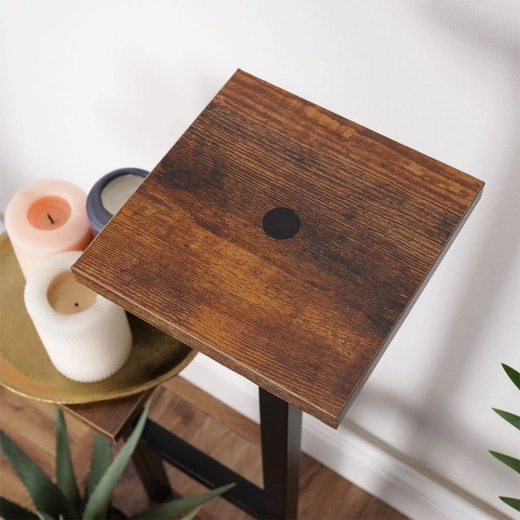 Hochwertige Ablagen in Holzoptik