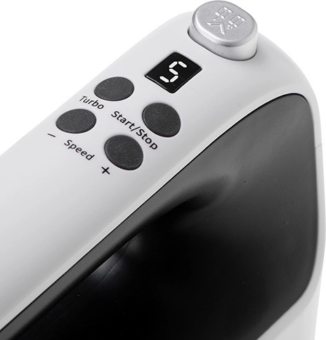 9 Geschwindigkeiten mit LCD für präzise Kontrolle