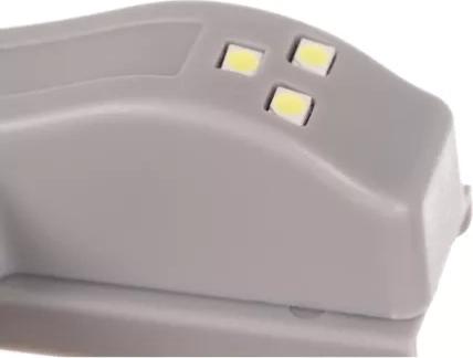3 leistungsstarke LEDs mit kaltweißem Licht