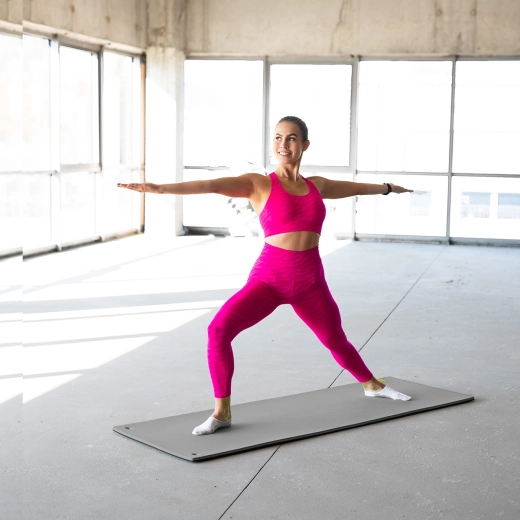 Non-slip stability on various surfaces