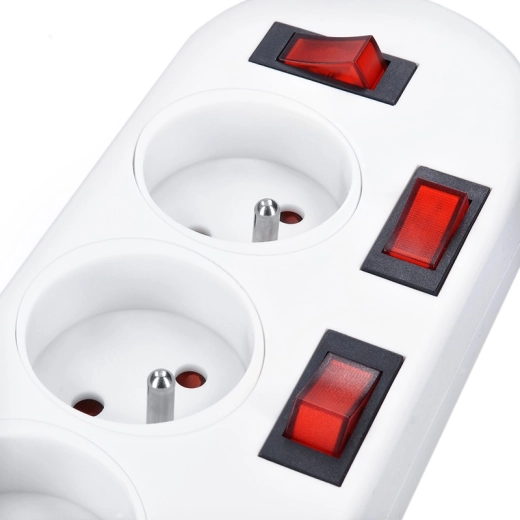 Individual switch for each socket