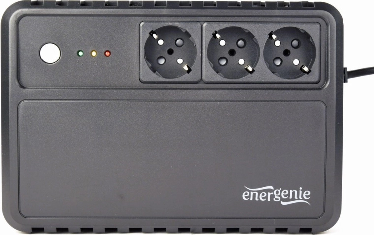 Three Schuko outlets with battery backup