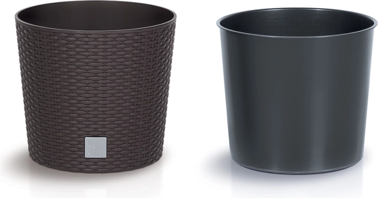 Practical inner insert for easy repotting