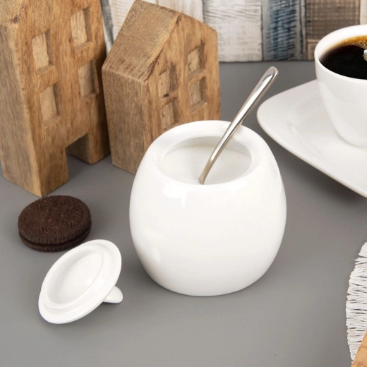 Convenient serving for coffee and tea