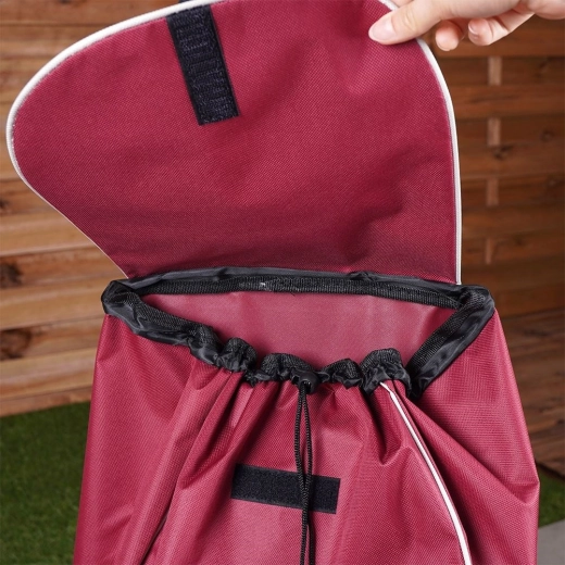 Spacious bag with secure closure