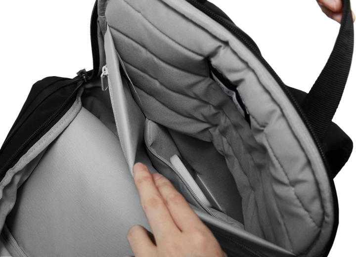 Gevoerde laptopvak en slimme organisatie
