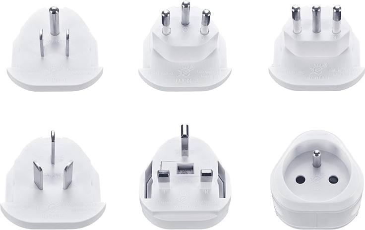 Adaptateur compact avec embouts interchangeables