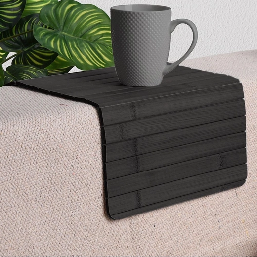 Stabile Fläche auf der Sofalehne