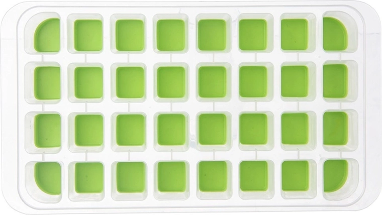 Up to 32 uniform ice cubes