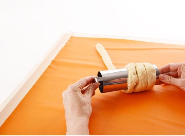 Surface inox lisse pour une cuisson uniforme