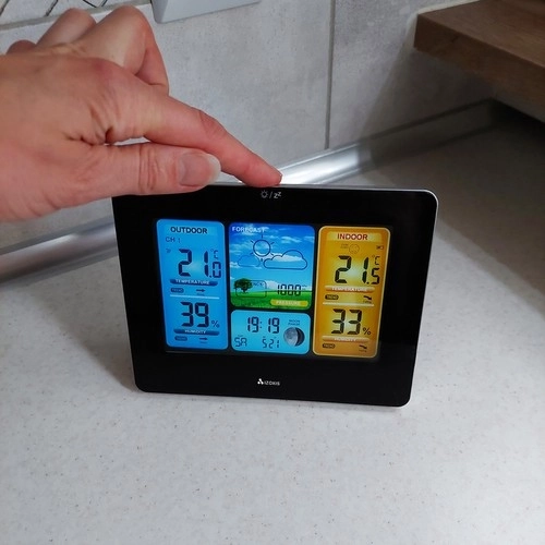 Wettervorhersage für 12–24 Stunden und Barometer