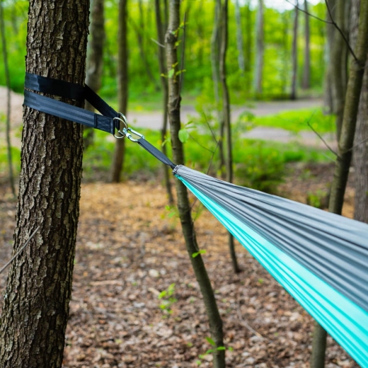 Universal for hammocks and swings