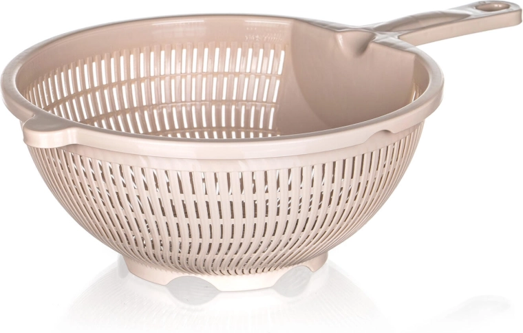 Stable support while straining