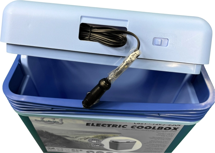 12/230 V power and practical cable storage box