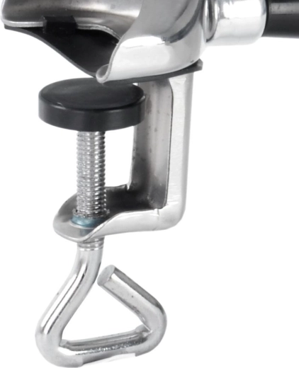 Stable table mounting