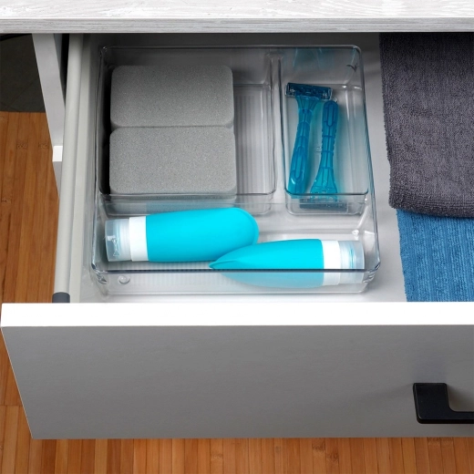 Clear organization thanks to three compartments