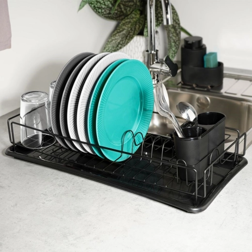 Sturdy metal construction and smart layout