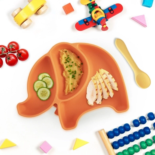 Three separate compartments for varied portions