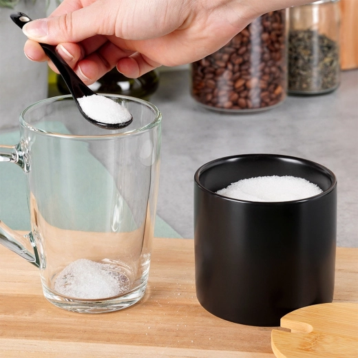 Convenient sugar dispensing