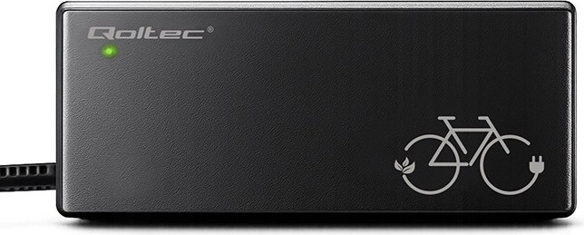 Clear LED charging status indication