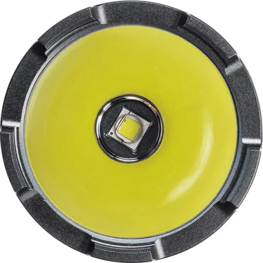 Output 2000 lm and beam distance up to 498 m