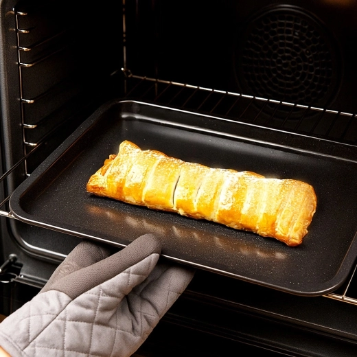 Ideal for sweet and savoury baking