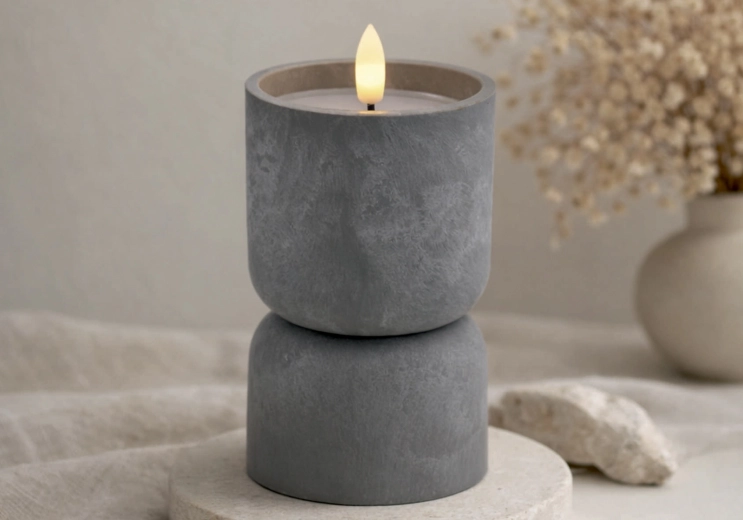 Forme élégante de sablier et aspect béton