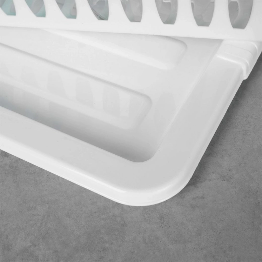 Removable drip tray for a clean countertop