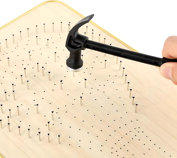 Vorgebohrte Punkte und leichtes Einschlagen