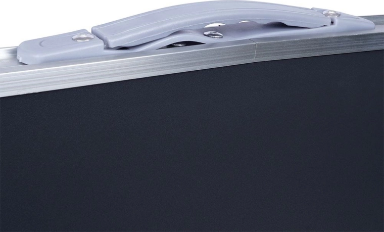 Einfacher Transport und platzsparende Beinablage