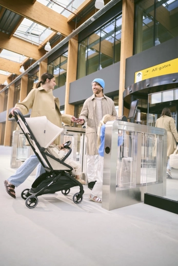 Lightweight and agile for city streets and airports