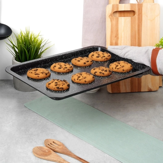 Erhöhte Ränder für sicheres Handling ohne Kleckern