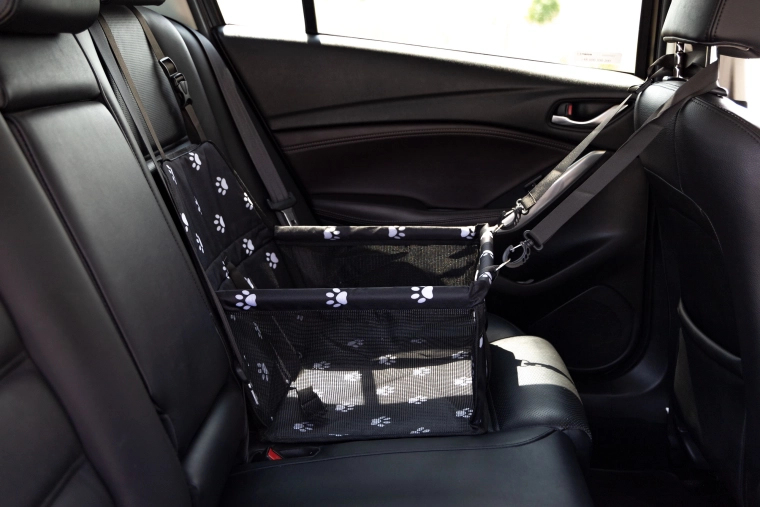 Stable attachment in the car
