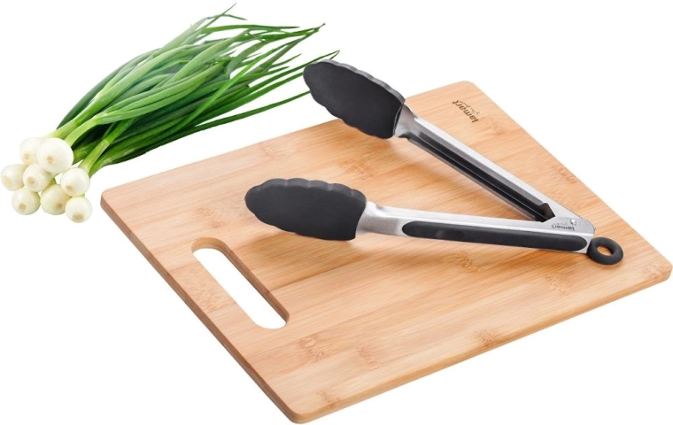 Lamart bamboo cutting board with silicone tongs